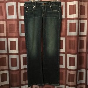 AMERICAN EAGLE ‘FAVORITE BOYFRIEND’ JEANS